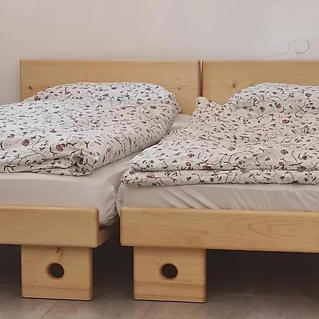 Holiday Farmhouse Skvor Çiftlik konaklama Robidisce