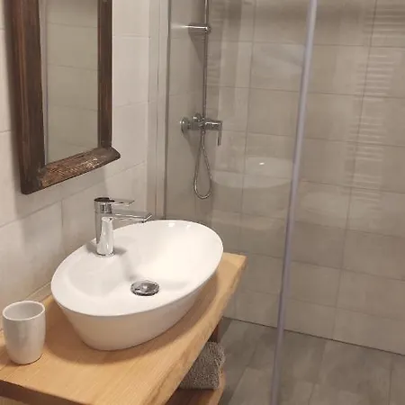 Holiday Farmhouse Skvor Çiftlik konaklama *
