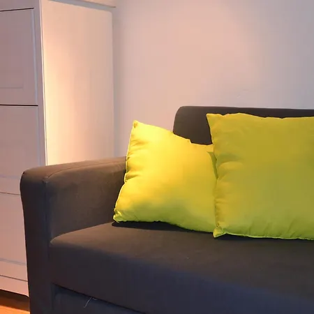 Holiday Farmhouse Skvor *