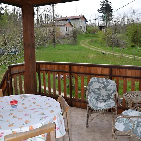 Holiday Farmhouse Skvor * Robidisce